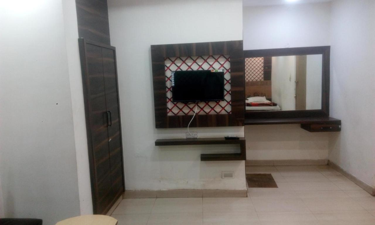 رانشي Hotel Priya Palace المظهر الخارجي الصورة