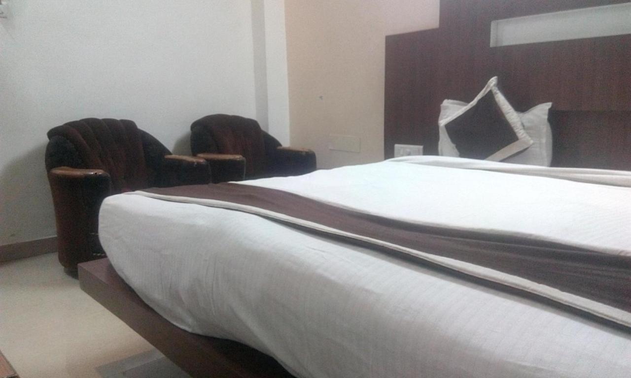 رانشي Hotel Priya Palace المظهر الخارجي الصورة